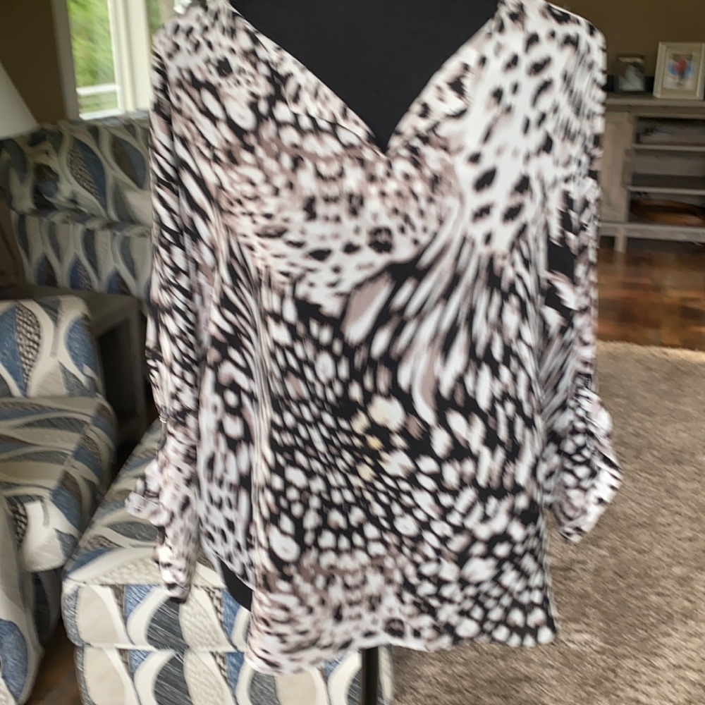 Jennifer Lopez women’s blouse